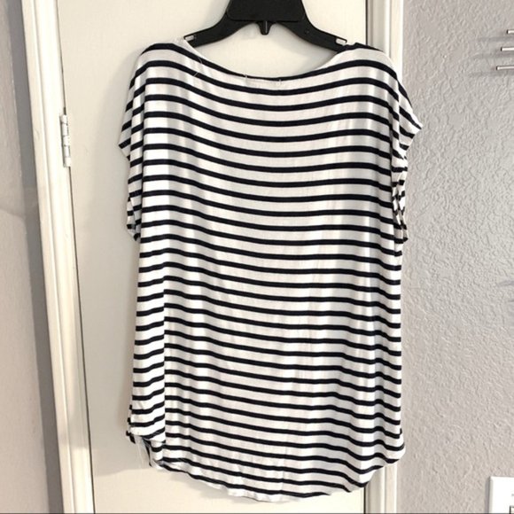 Green Envelope Tops - Green Envelope Los Angeles striped top Size XL